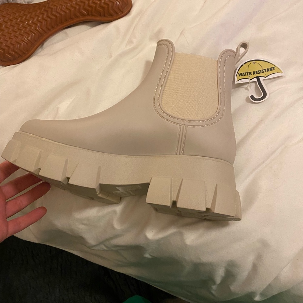Tan Jeffery Campbell rain boots